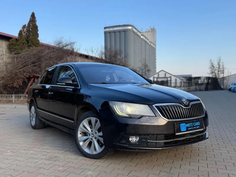 Škoda Superb 2.0 TDI Elegance DSG 2013