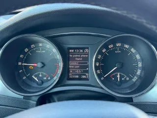 Škoda Superb 2.0 TDI Elegance DSG 2013 – fotografia 5