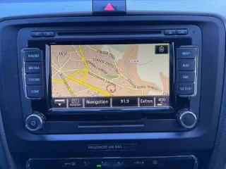 Škoda Superb 2.0 TDI Elegance DSG 2013 – fotografia 20