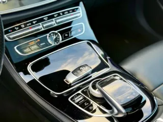 Mercedes-Benz E 220 D 4matic Aut 2017 – fotografia 16