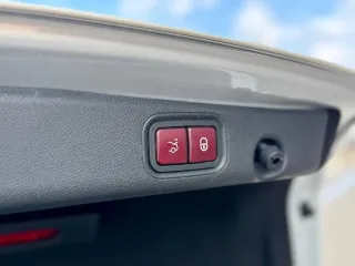 Mercedes-Benz E 220 D 4matic Aut 2017 – fotografia 32