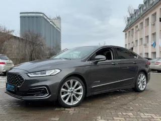 Ford Mondeo 2.0 Hev Vignale 2019 – fotografia 2