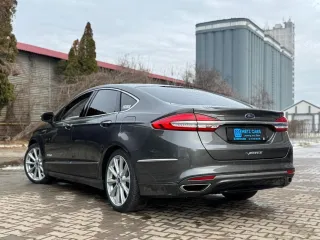 Ford Mondeo 2.0 Hev Vignale 2019 – fotografia 4