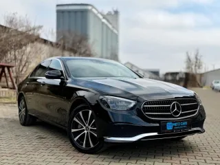 Mercedes-Benz E 300 4matic 9g Tronic Avantgarde 2021 – fotografia 1