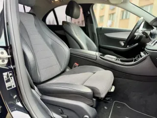 Mercedes-Benz E 300 4matic 9g Tronic Avantgarde 2021 – fotografia 19