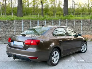 Volkswagen Jetta 2012 – fotografia 4