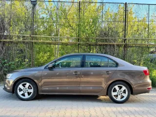 Volkswagen Jetta 2012 – fotografia 7