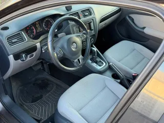 Volkswagen Jetta 2012 – fotografia 9