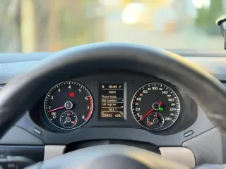 Volkswagen Jetta 2012 – fotografia 13