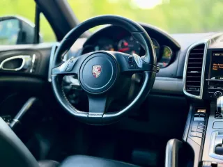 Porsche Cayenne 2013 – fotografia 13