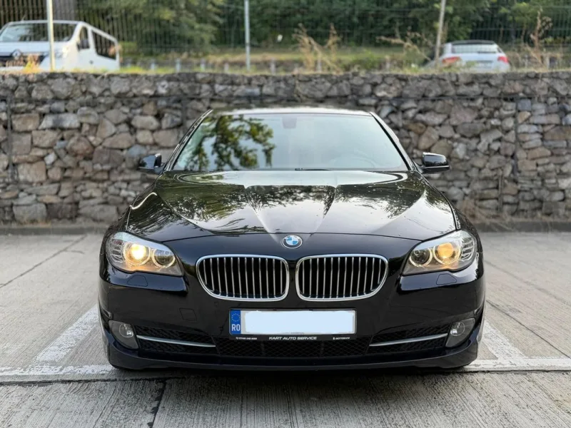 BMW Seria 5 520d Aut 2012
