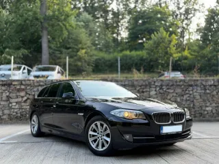 BMW Seria 5 520d Aut 2012 – fotografia 2