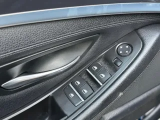 BMW Seria 5 520d Aut 2012 – fotografia 16