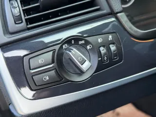BMW Seria 5 520d Aut 2012 – fotografia 17