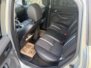 Ford Kuga 2 0l Tdci DPF Trend 2010 – fotografia 7