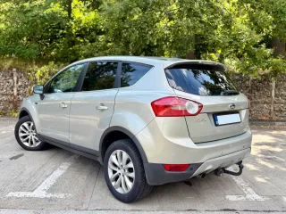 Ford Kuga 2 0l Tdci DPF Trend 2010 – fotografia 16