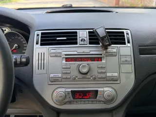 Ford Kuga 2 0l Tdci DPF Trend 2010 – fotografia 20