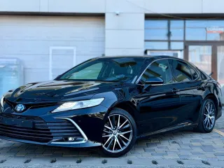 Toyota Camry 2.5 Exclusive 2021 de vânzare la METZ CARS