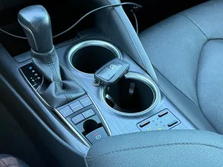 Toyota Camry 2.5 Exclusive 2021 – fotografia 2