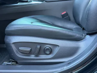 Toyota Camry 2.5 Exclusive 2021 – fotografia 9