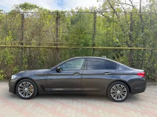 BMW Seria 5 530i At 2018 – fotografia 29